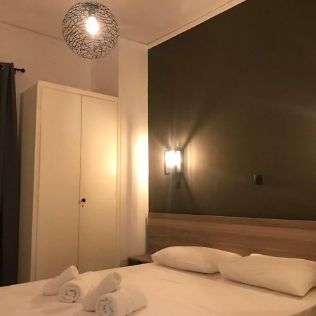 Renovated Minimal Apartment Next To Metro Athen Eksteriør bilde