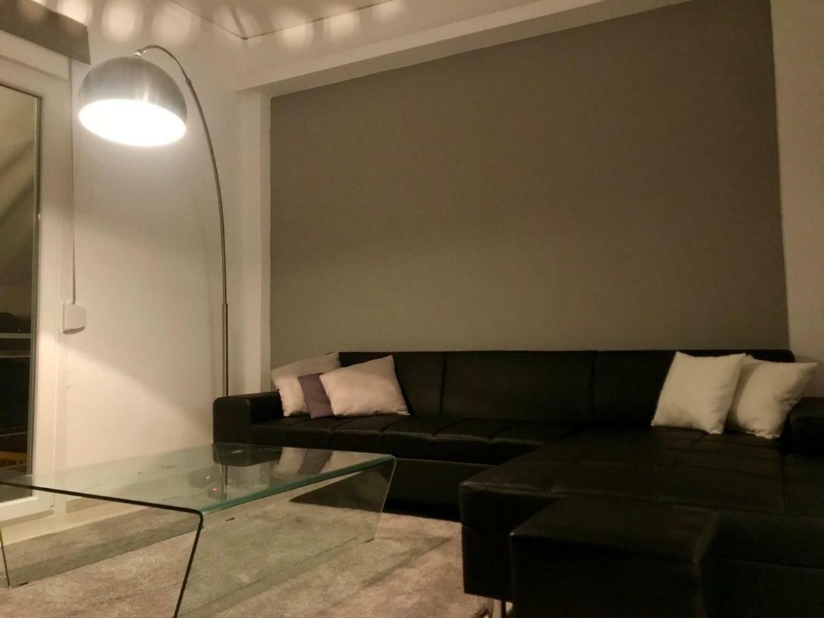 Renovated Minimal Apartment Next To Metro Athen Eksteriør bilde