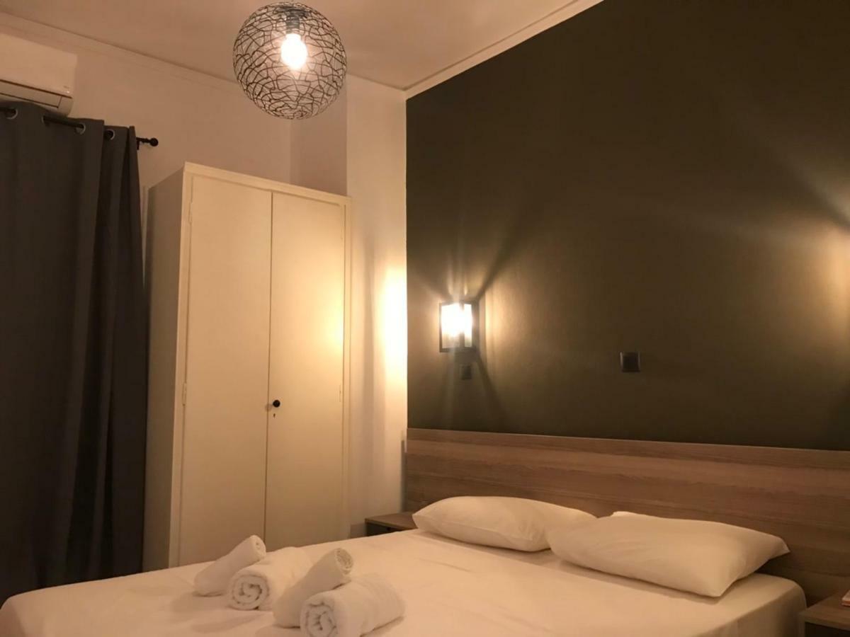 Renovated Minimal Apartment Next To Metro Athen Eksteriør bilde
