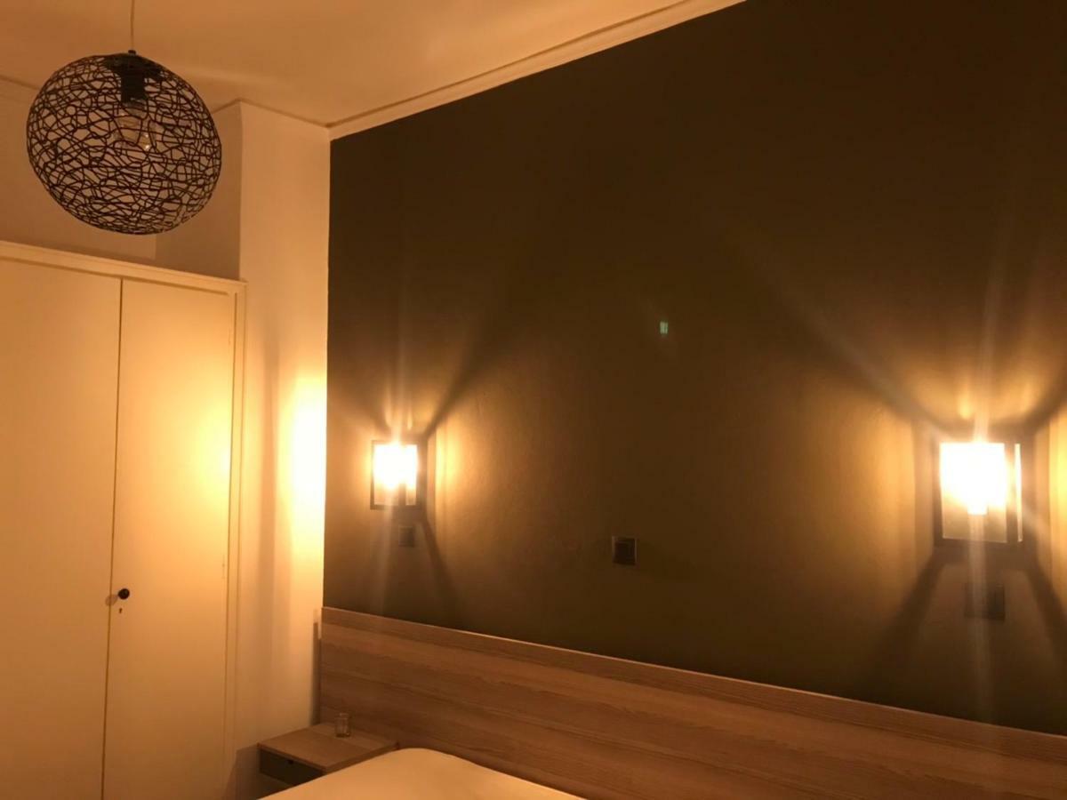 Renovated Minimal Apartment Next To Metro Athen Eksteriør bilde