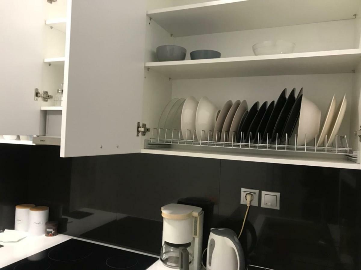 Renovated Minimal Apartment Next To Metro Athen Eksteriør bilde